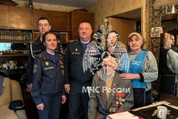 Личный состав Академии поздравил ветеранов труда, тружеников тыла с Днем Победы